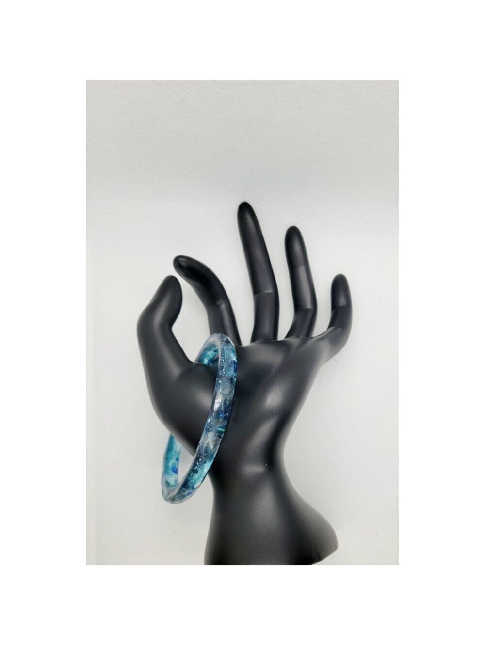 Handmade Resin Bracelet Blue Glitter Glow - Picture 4 of 8